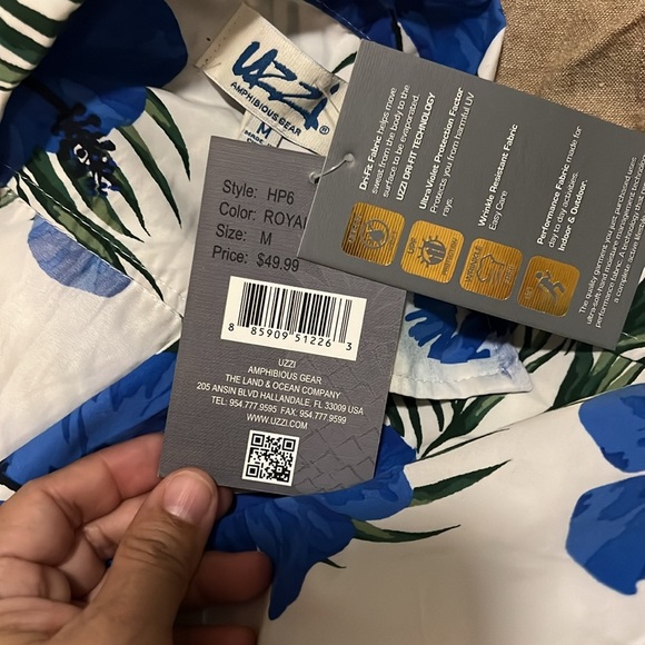 Uzzi Hawaiian button down shirt - Picture 3 of 8